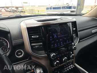 2020 Ram 1500 Laramie Crew Cab Short Bed - miniatura 10