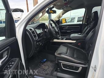 2020 Ram 1500 Laramie Crew Cab Short Bed - miniatura 6