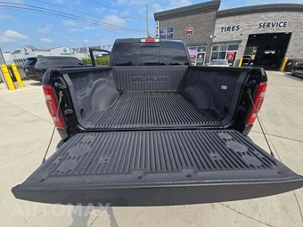 2020 Ram 1500 Laramie Crew Cab Short Bed - miniatura 11