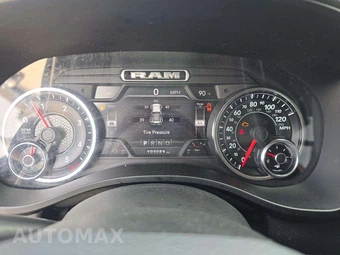 2020 Ram 1500 Laramie Crew Cab Short Bed - miniatura 6