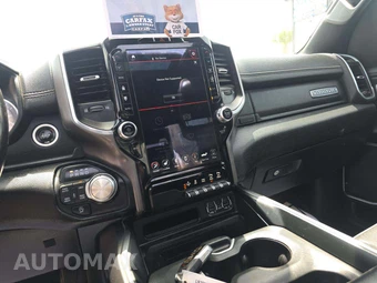 2020 Ram 1500 Laramie Crew Cab Short Bed - miniatura 10
