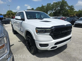 2020 Ram 1500 Laramie Crew Cab Short Bed - miniatura 4