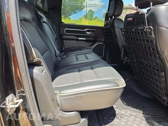 2020 Ram 1500 Laramie Crew Cab Short Bed - miniatura 16