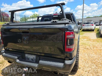 2020 Ram 1500 Laramie Crew Cab Short Bed - miniatura 3