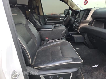 2020 Ram 1500 Laramie Crew Cab Short Bed - miniatura 8
