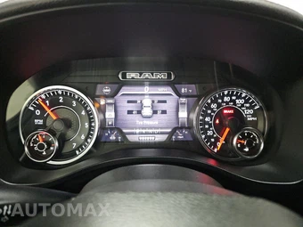 2020 Ram 1500 Laramie Crew Cab Short Bed - miniatura 12