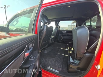 2020 Ram 1500 Laramie Crew Cab Short Bed - miniatura 13