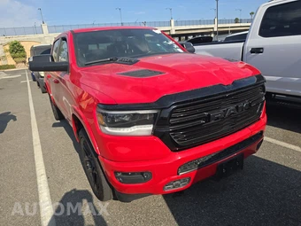 2020 Ram 1500 Laramie Crew Cab Short Bed - miniatura 3