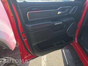 2020 Ram 1500 Laramie Crew Cab Short Bed - miniatura 9