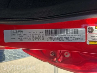 2020 Ram 1500 Laramie Crew Cab Short Bed - miniatura 5