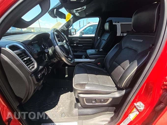 2020 Ram 1500 Laramie Crew Cab Short Bed - miniatura 6