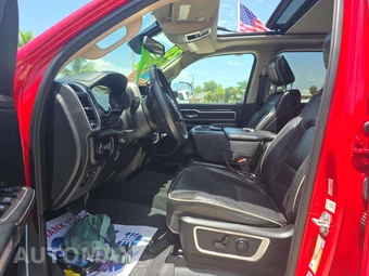 2020 Ram 1500 Laramie Crew Cab Short Bed - miniatura 6
