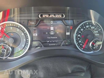 2020 Ram 1500 Laramie Crew Cab Short Bed - miniatura 9