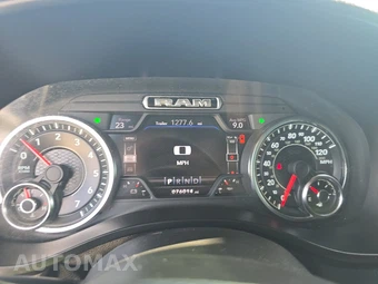 2020 Ram 1500 Laramie Crew Cab Short Bed - miniatura 12