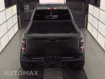 2020 Ram 1500 Laramie Crew Cab Short Bed - miniatura 5