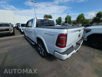 2020 Ram 1500 Laramie Crew Cab Short Bed - miniatura 2