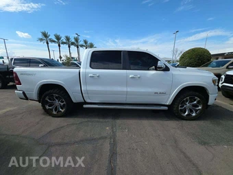 2020 Ram 1500 Laramie Crew Cab Short Bed - miniatura 4