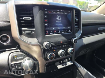 2020 Ram 1500 Laramie Crew Cab Short Bed - miniatura 10