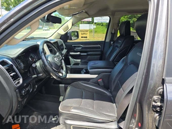2020 Ram 1500 Laramie Crew Cab Short Bed - miniatura 6