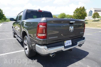 2020 Ram 1500 Laramie Crew Cab Short Bed - miniatura 15