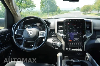 2020 Ram 1500 Laramie Crew Cab Short Bed - miniatura 29
