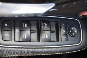2020 Ram 1500 Laramie Crew Cab Short Bed - miniatura 37