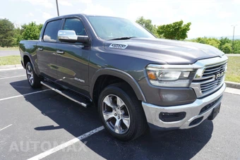 2020 Ram 1500 Laramie Crew Cab Short Bed - miniatura 4
