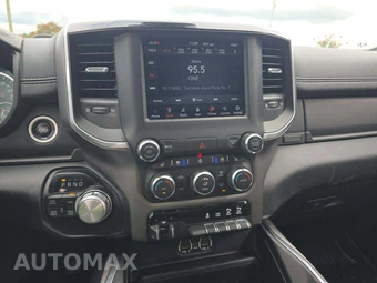 2020 Ram 1500 Laramie Crew Cab Short Bed - miniatura 10