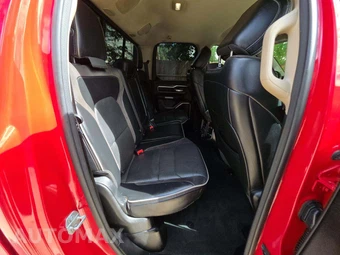 2020 Ram 1500 Laramie Extended Cab Medium Bed - miniatura 16