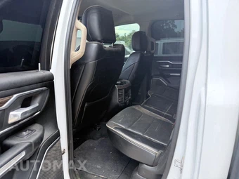 2020 Ram 1500 Laramie Extended Cab Medium Bed - miniatura 16