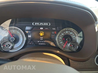 2020 Ram 1500 Laramie Longhorn Crew Cab Medium Bed - miniatura 12