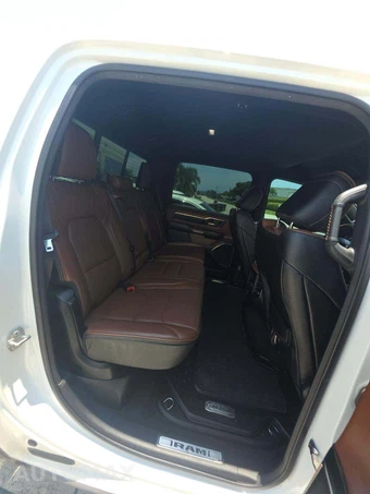 2020 Ram 1500 Laramie Longhorn Crew Cab Short Bed - miniatura 16