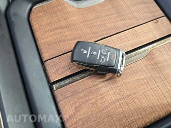 2020 Ram 1500 Laramie Longhorn Crew Cab Short Bed - miniatura 5