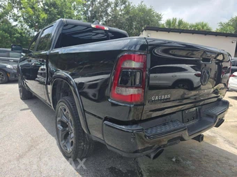 2020 Ram 1500 Limited Crew Cab Short Bed - miniatura 2