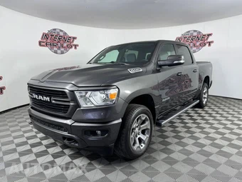 2020 Ram 1500 Lone Star Crew Cab Short Bed - miniatura 3