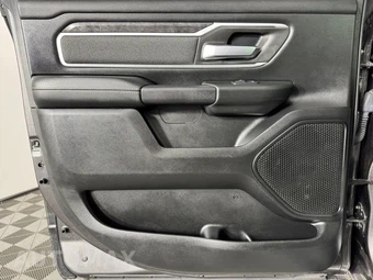 2020 Ram 1500 Lone Star Crew Cab Short Bed - miniatura 39