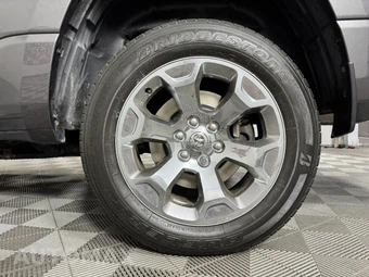 2020 Ram 1500 Lone Star Crew Cab Short Bed - miniatura 42