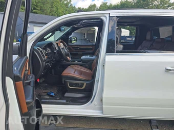 2020 Ram 1500 Longhorn Crew Cab Short Bed - miniatura 3