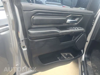 2020 Ram 1500 Sport Crew Cab Medium Bed - miniatura 9