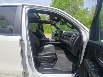 2020 Ram 1500 Sport Crew Cab Short Bed - miniatura 15
