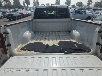2020 Ram 1500 Tradesman Extended Cab Medium Bed – miniatura 16