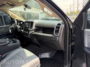 2020 Ram 2500 Big Horn Crew Cab Long Bed - miniatura 14