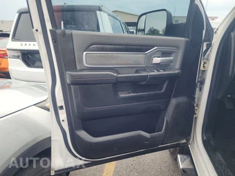 2020 Ram 2500 Big Horn Crew Cab Medium Bed - miniatura 9