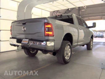 2020 Ram 2500 Big Horn Crew Cab Medium Bed - miniatura 4