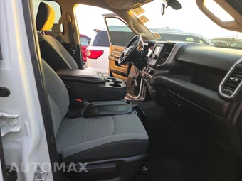 2020 Ram 2500 Big Horn Crew Cab Medium Bed - miniatura 8