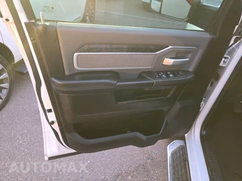 2020 Ram 2500 Big Horn Crew Cab Medium Bed - miniatura 9