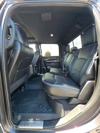 2020 Ram 2500 Laramie Crew Cab Medium Bed - miniatura 10
