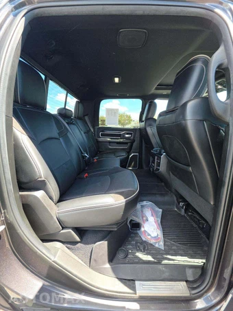 2020 Ram 2500 Laramie Crew Cab Medium Bed - miniatura 13