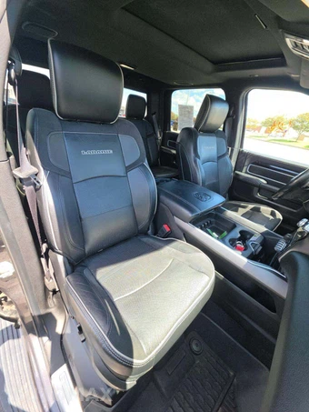 2020 Ram 2500 Laramie Crew Cab Medium Bed - miniatura 15