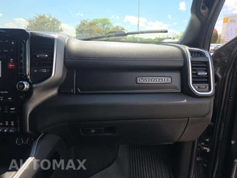 2020 Ram 2500 Laramie Crew Cab Medium Bed - miniatura 16